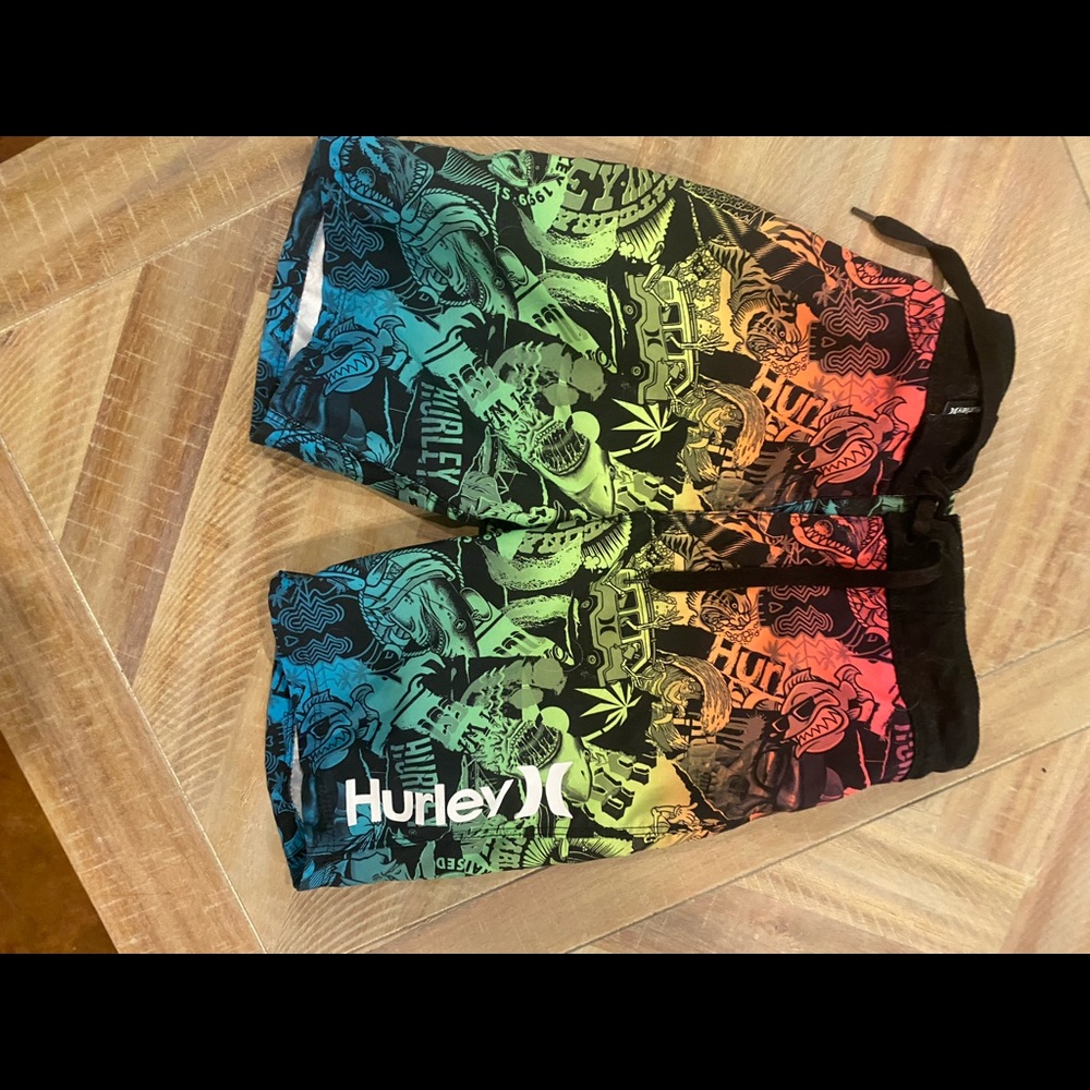 Boys hurley swim size 7